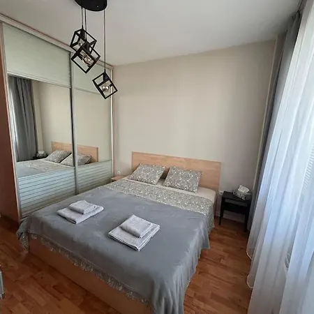 Sis Apartment